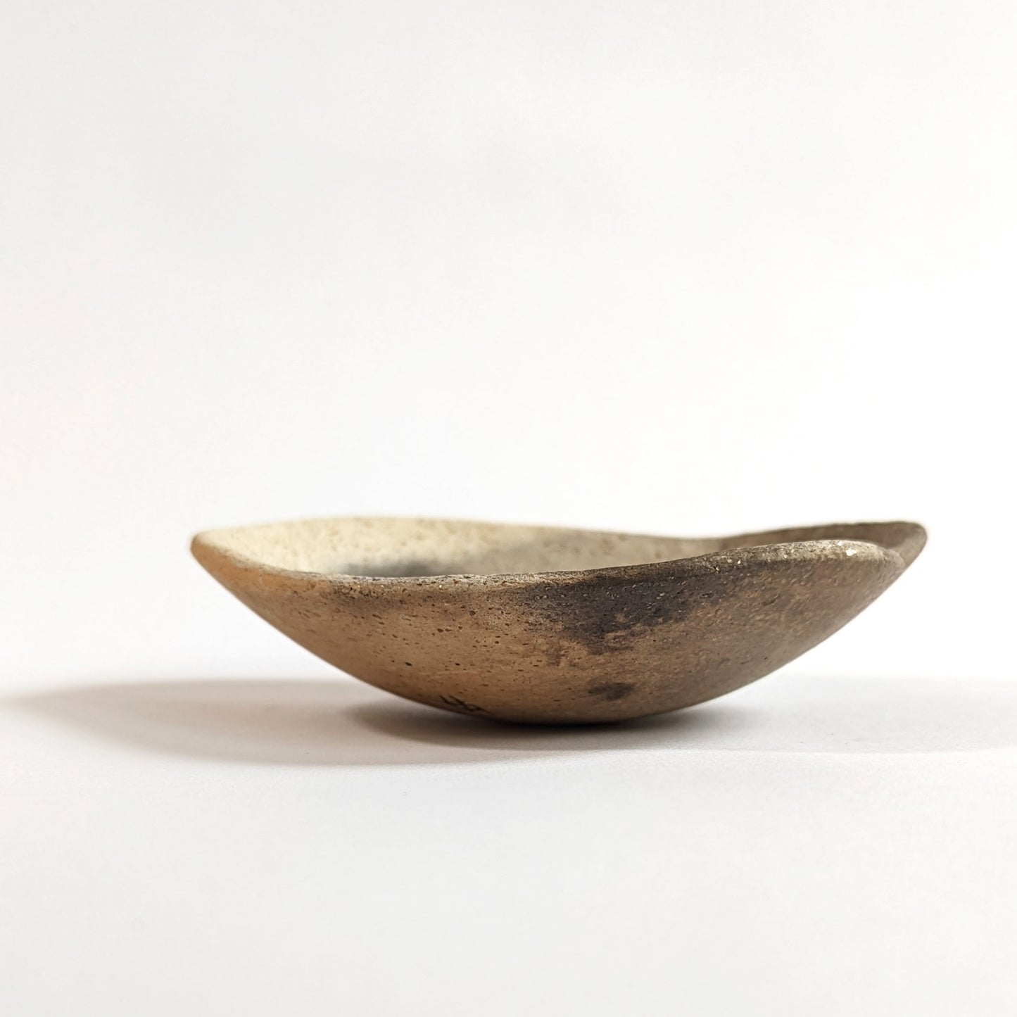 Smoke-fired Earthenware Coupe Dish