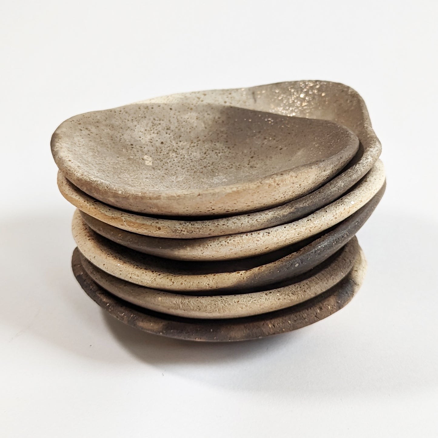 Smoke-fired Earthenware Coupe Dish