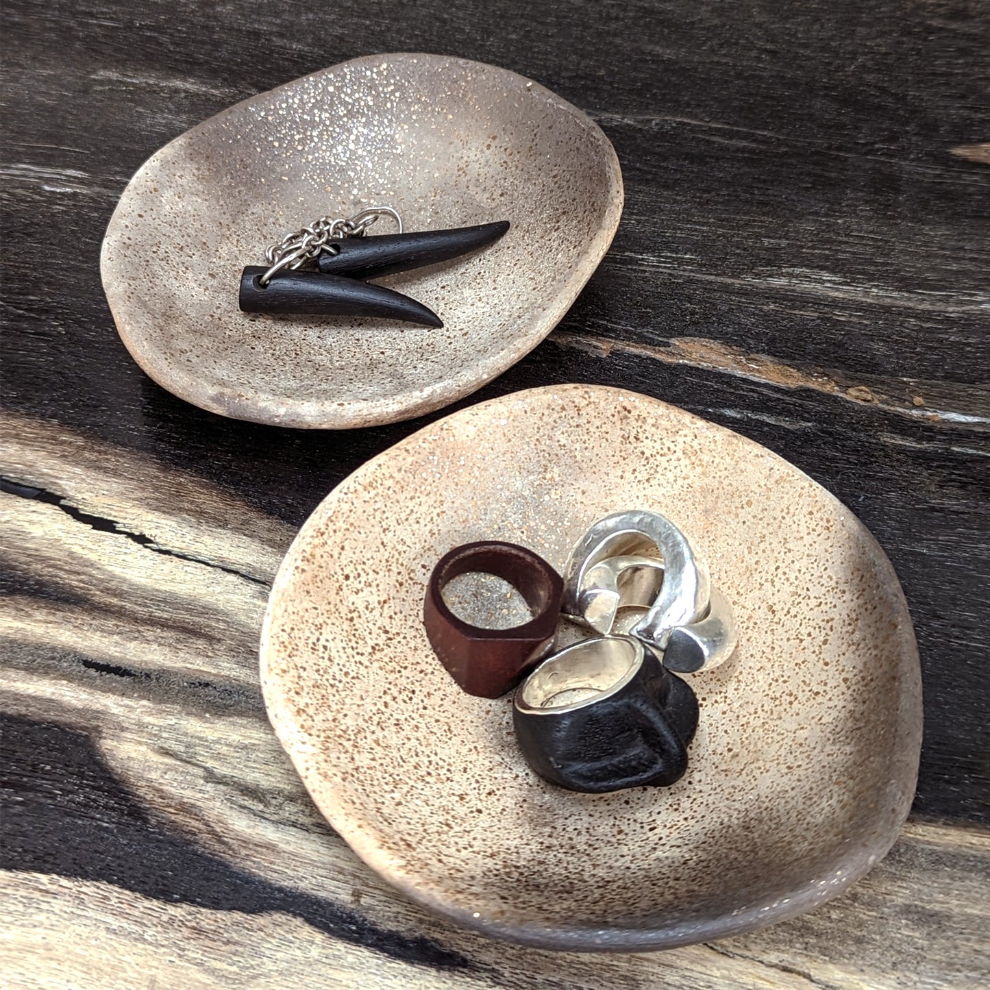 Smoke-fired Earthenware Coupe Dish