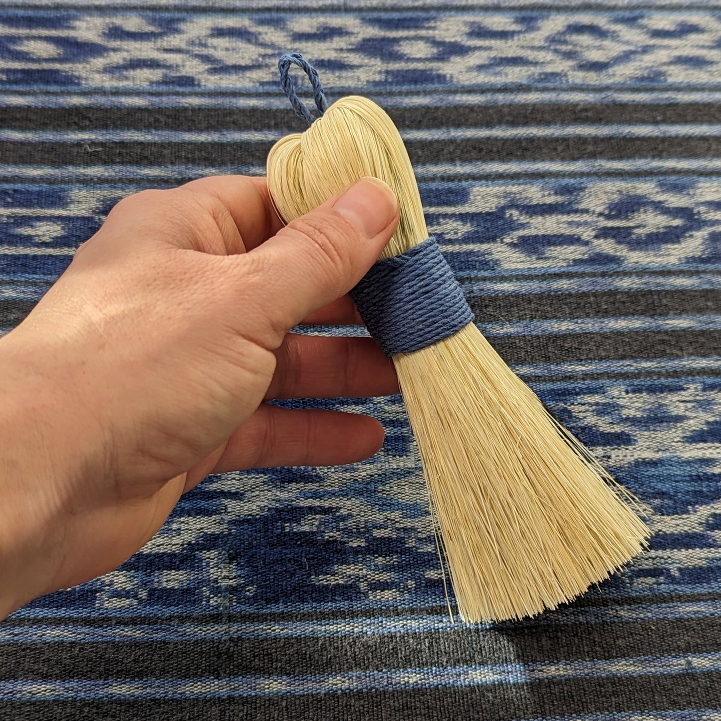Mini Whisk Table Broom