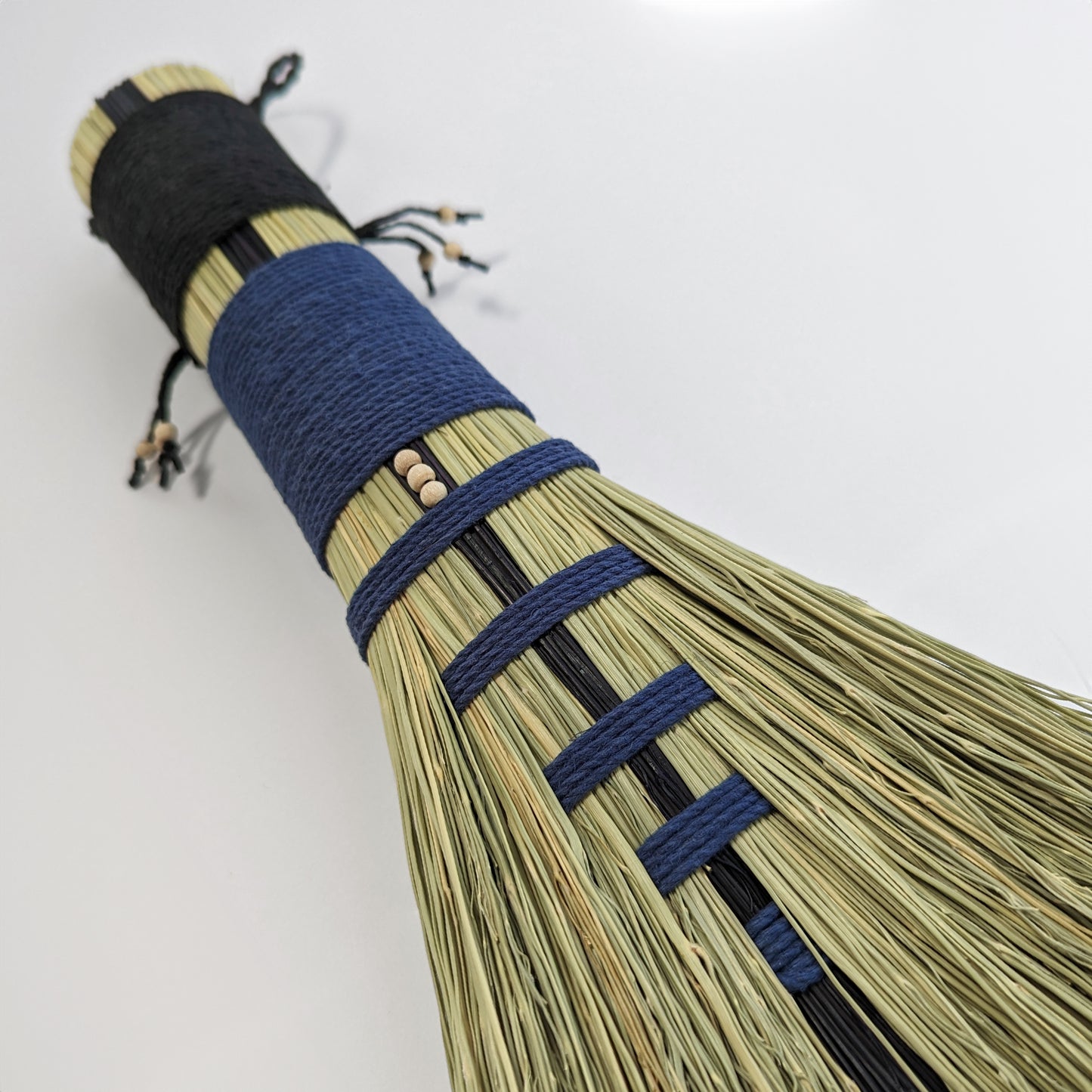 Broomcorn Hawk Tail Broom