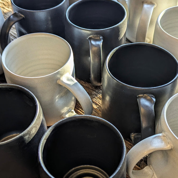 GRAVESCO POTTERY | ARTISAN