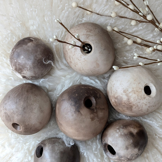 Smoke-fired White Earthenware Bud Vase