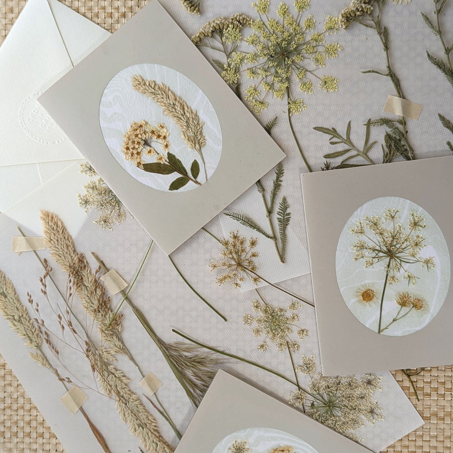 Suminagashi Pressed Flora Notecard | Meadow Wheat